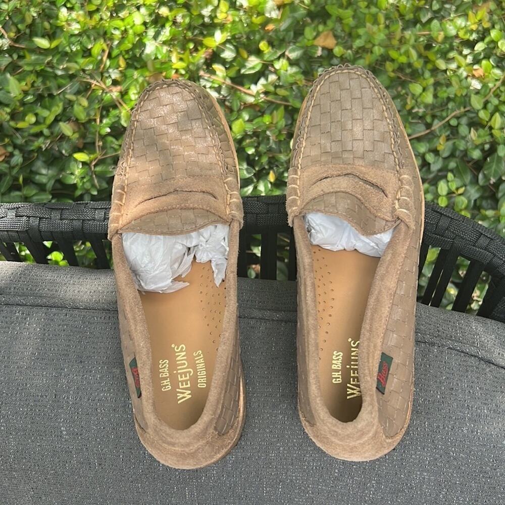 ▶️ G.H. Bass ◀️ Larson Woven Penny
Loafer In Sand. new condition.  Size 9 - Picture 5 of 16